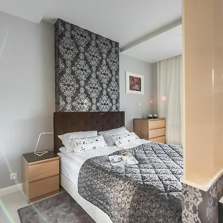 White Pearl Apartment & Free Parking-2